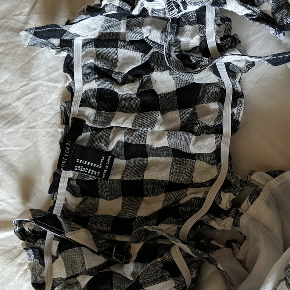 ❄️ 3/$25 Gingham Black and White Check Ruffle Tube Bra Top - Picture 6 of 9